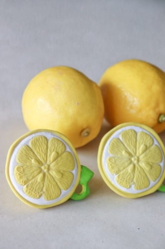 Gryzak zabawka Cytryna Lemon John 002.jpg