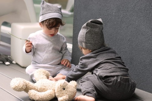 Dres niemowlęcy Grey Juddlies 004.jpg